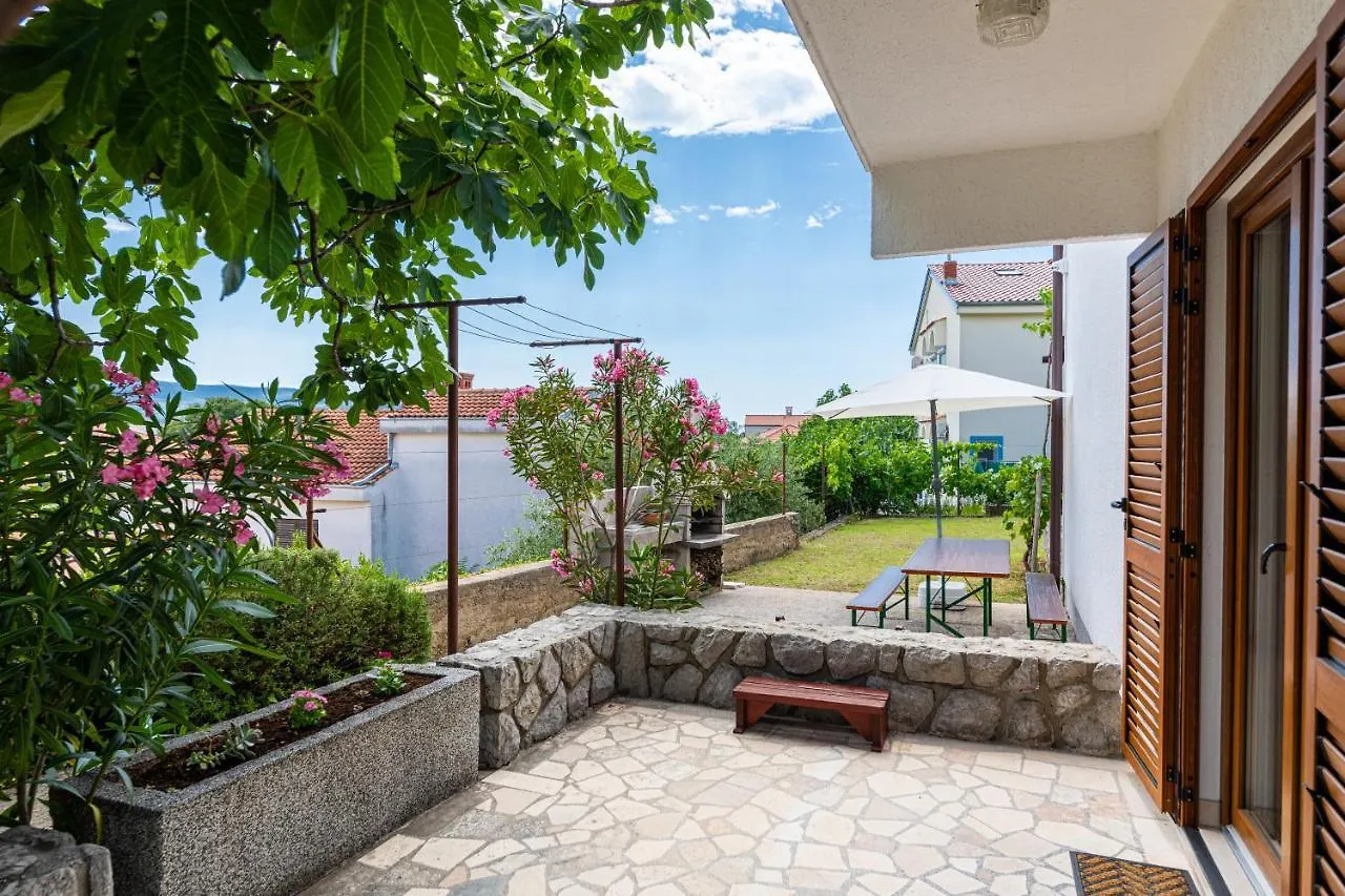 Apartments Vjeko Krk Town Croazia